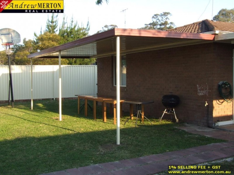 8 Romley Cr., Oakhurst NSW 2400