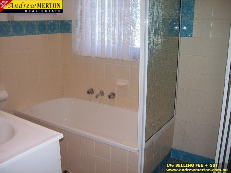 26 Elwood Crs, Quakers Hill NSW 2763