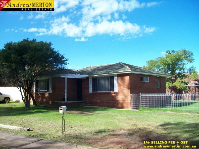 26 Elwood Crs, Quakers Hill NSW 2763