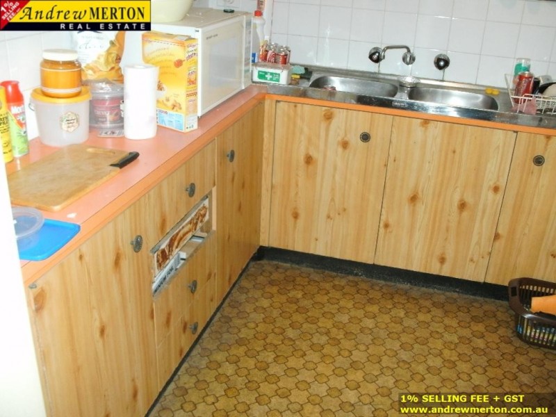 63-64 Park Av, Kingswood NSW 2340