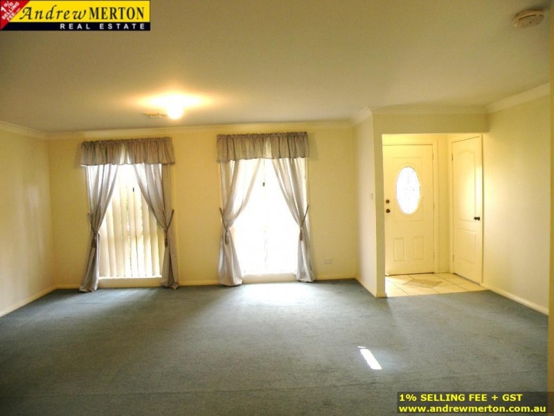 8 Collins Pl, Rouse Hill NSW 2155