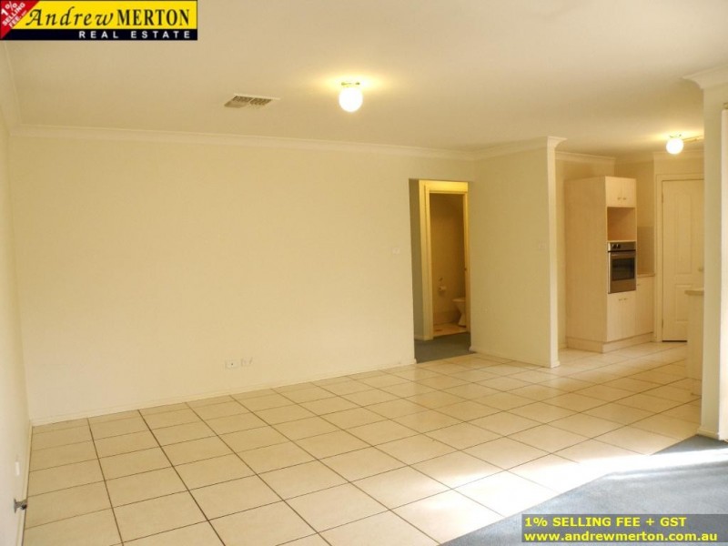 8 Collins Pl, Rouse Hill NSW 2155