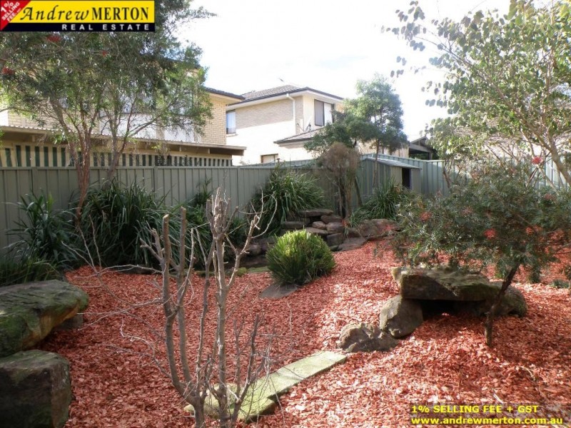 8 Collins Pl, Rouse Hill NSW 2155