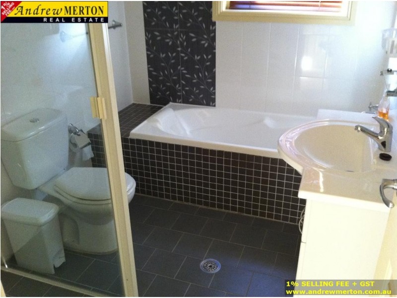 1/14 Tungarra Road, Girraween NSW 2145