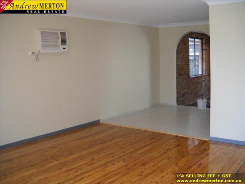 6 Jensen St, Colyton NSW 2760