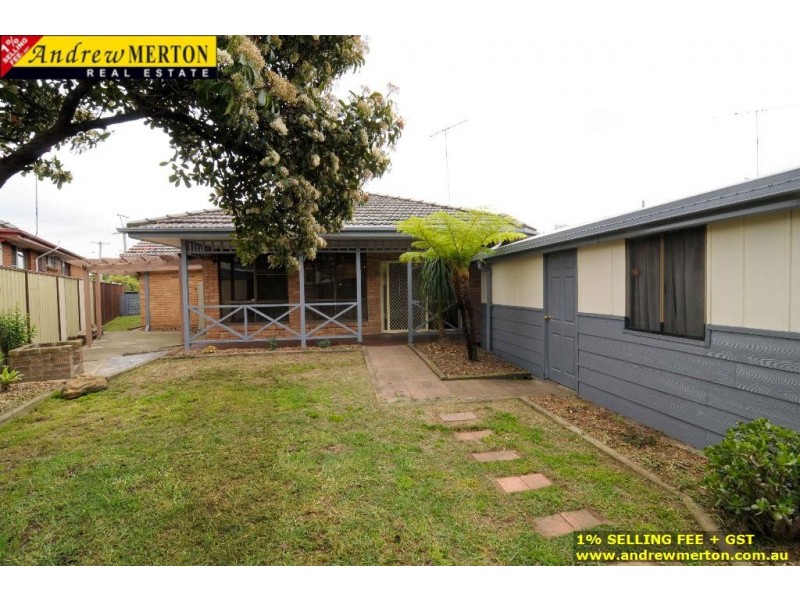 6 Jensen St, Colyton NSW 2760