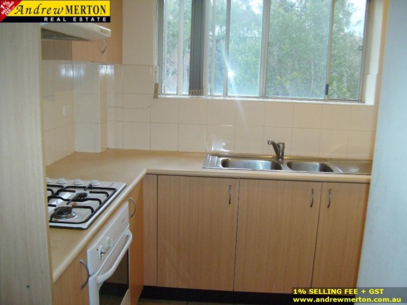 5/2 Fourth Ave, Blacktown NSW 2148