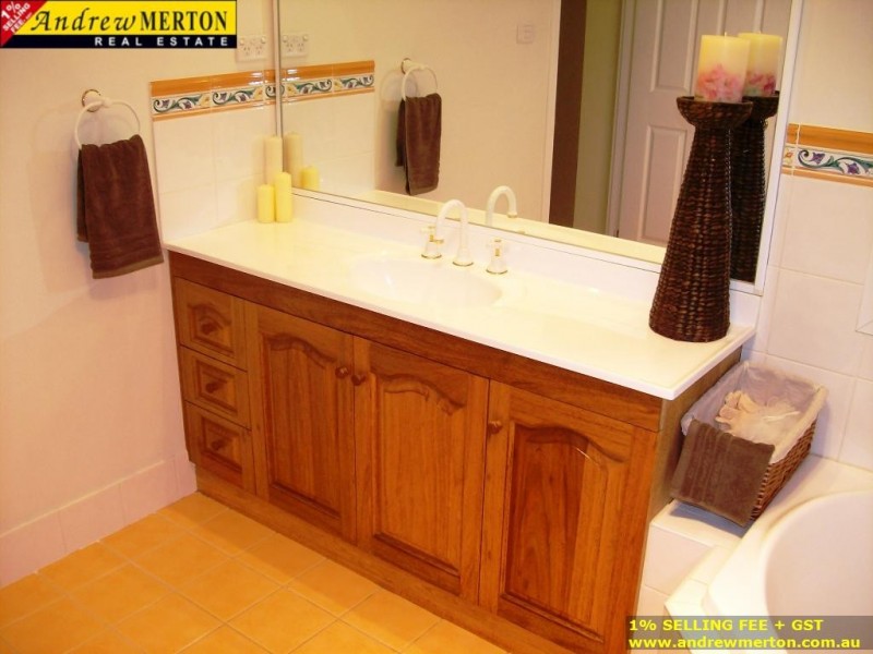 11 Rustic Place, Woodcroft NSW 2767