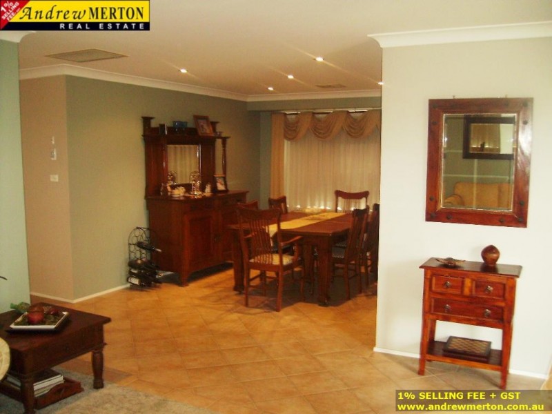 24 Reycroft Ave, Quakers Hill NSW 2763