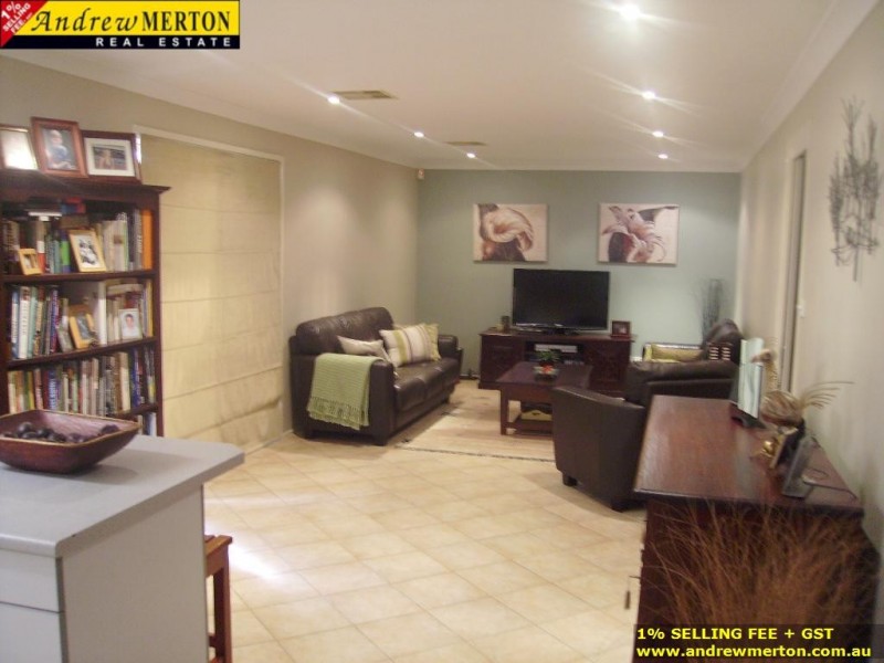 24 Reycroft Ave, Quakers Hill NSW 2763