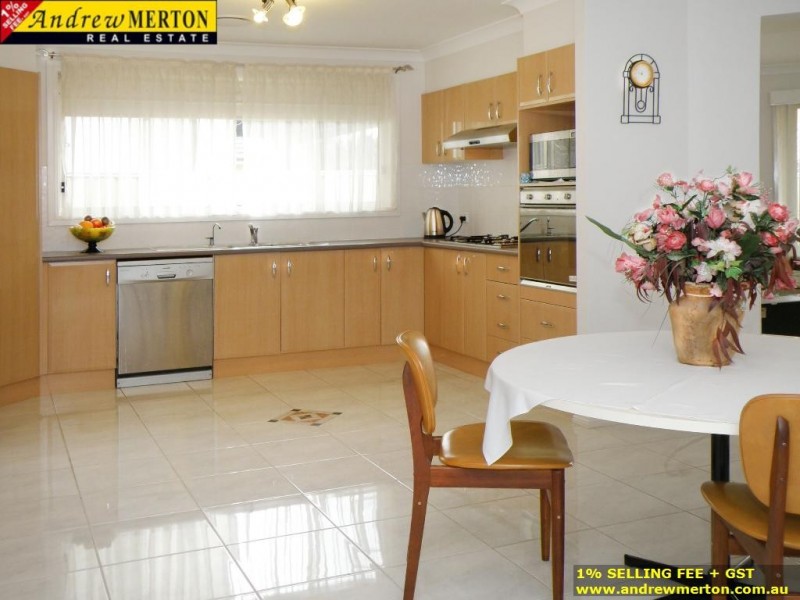 14 Rebellion Cct, Beaumont Hills NSW 2155