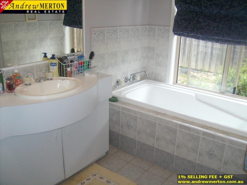 15 Lakewood Drive, Woodcroft NSW 2767