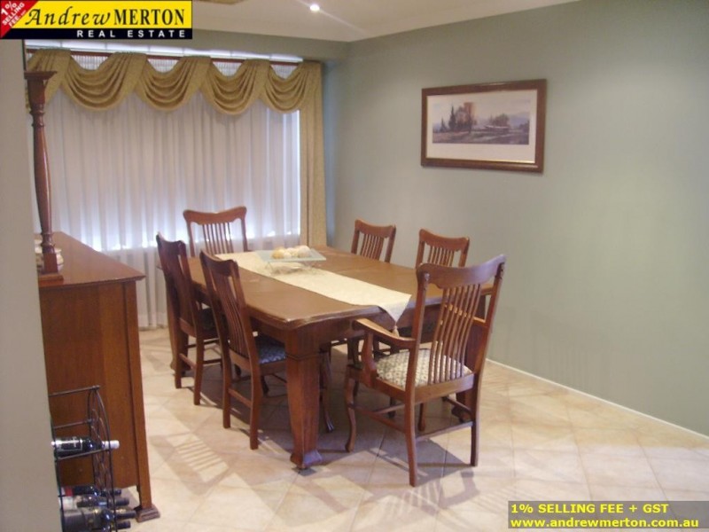 24 Reycroft Ave, Quakers Hill NSW 2763