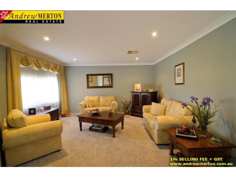 24 Reycroft Ave, Quakers Hill NSW 2763