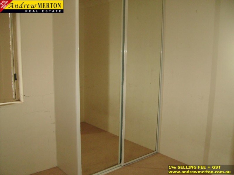 5/2 Fourth Ave, Blacktown NSW 2148