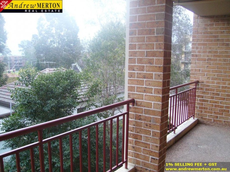 5/2 Fourth Ave, Blacktown NSW 2148