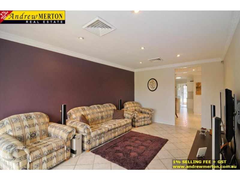 9 Morgan Pl, Glendenning NSW 2761