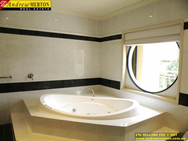 9100 River Oak Cct, Kellyville NSW 2155