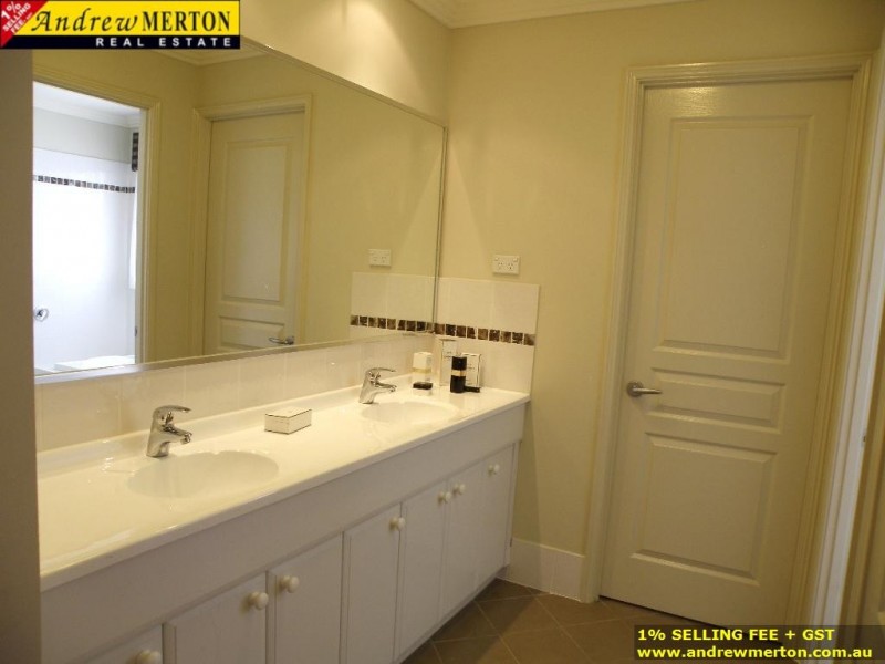 9100 River Oak Cct, Kellyville NSW 2155