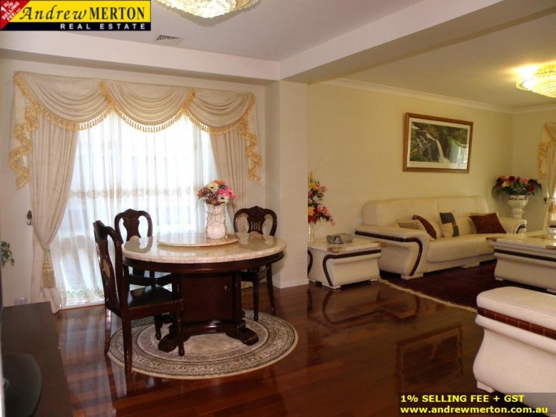 7 Carmelo Crt, Kellyville NSW 2155