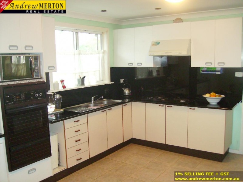 23 Winifred Crs, Blacktown NSW 2148