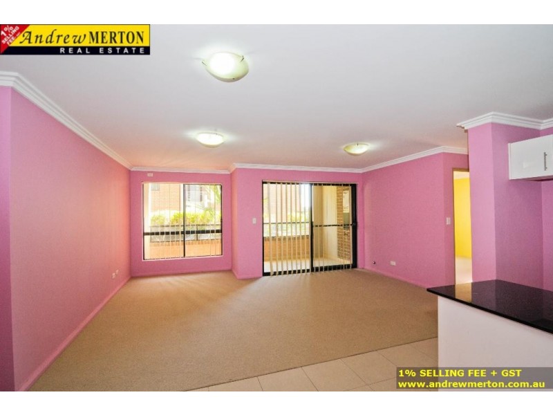 1/8 Oxford Street, Blacktown NSW 2148