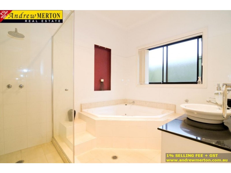 37 Cowper Cir, Quakers Hill NSW 2763