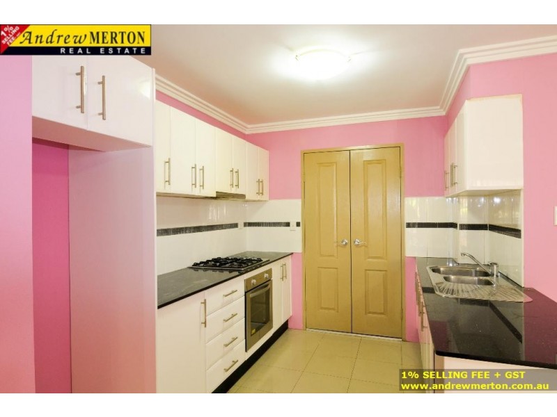 1/8 Oxford Street, Blacktown NSW 2148