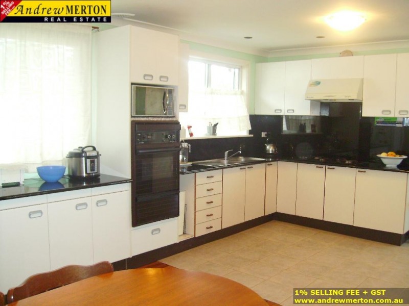 23 Winifred Crs, Blacktown NSW 2148