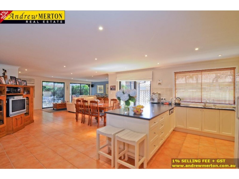 15 HONEYEATER TCE, Glenwood NSW 2768