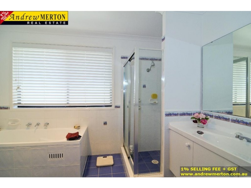 15 HONEYEATER TCE, Glenwood NSW 2768