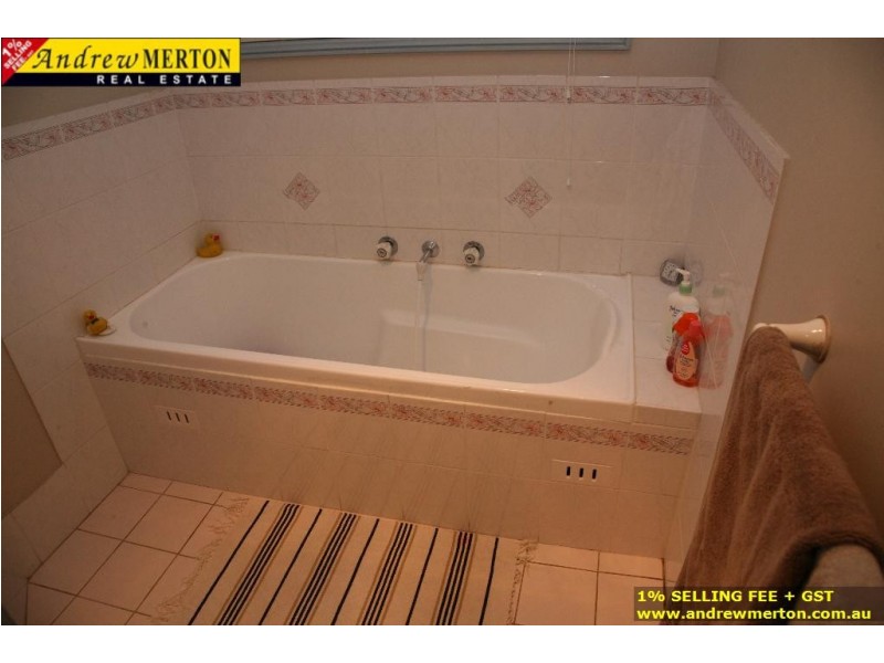 28 Kingfisher Pl, Glendenning NSW 2761