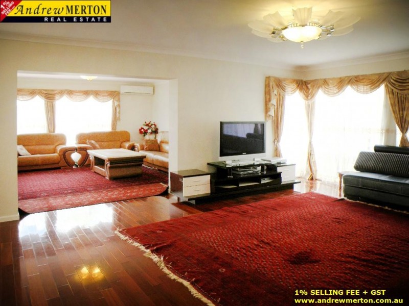 7 Carmelo Crt, Kellyville NSW 2155