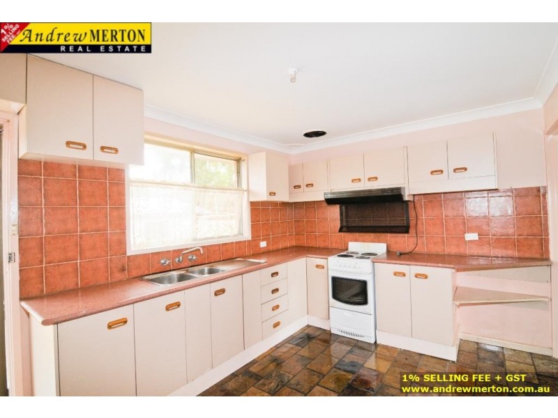 15 Lovegrove Road, Quakers Hill NSW 2763