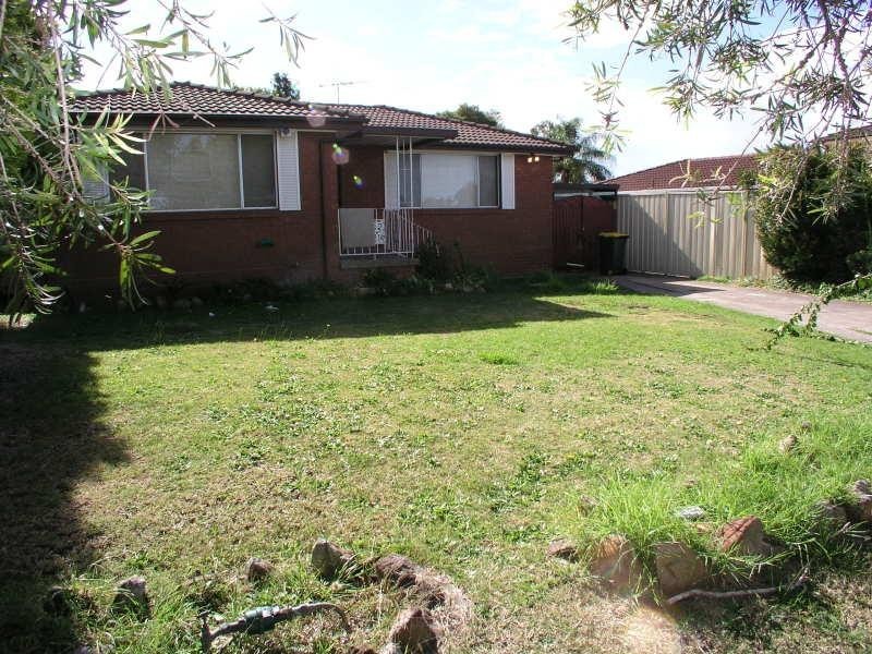 23 Malone Cr, Dean Park NSW 2761