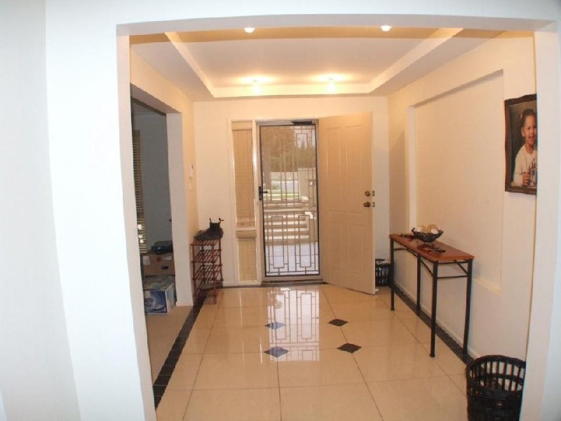 16  ISLINGTON RD, Stanhope Gardens NSW 2768