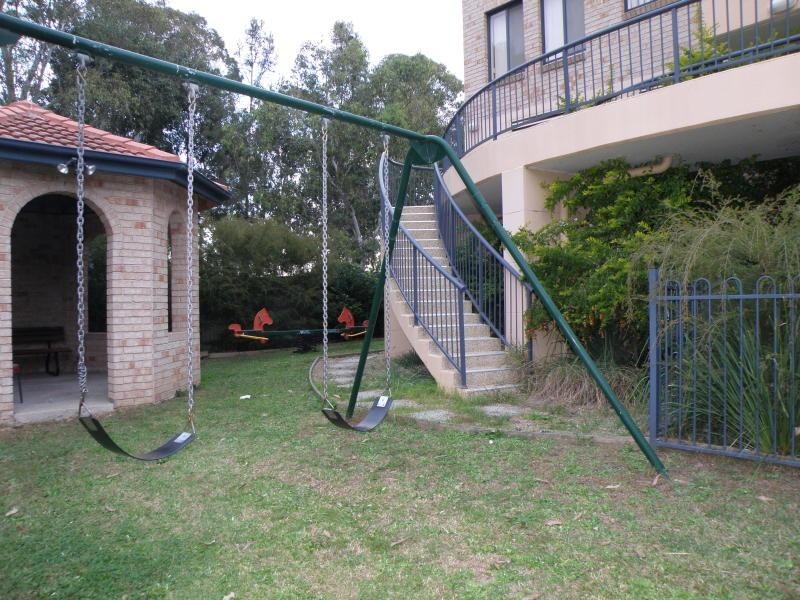 10/2-4 Mia Mia St, Pendle Hill NSW 2145