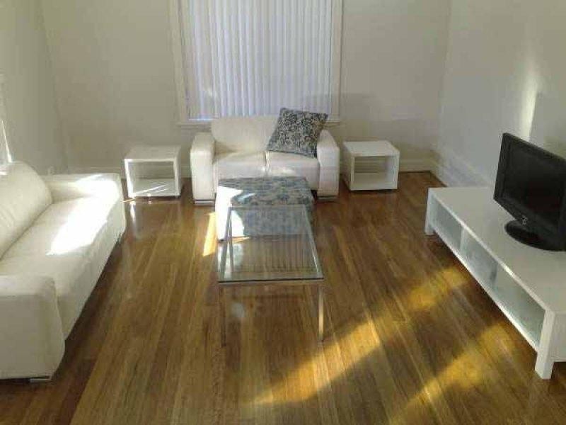 25 Farmer Cct, Beaumont Hills NSW 2155