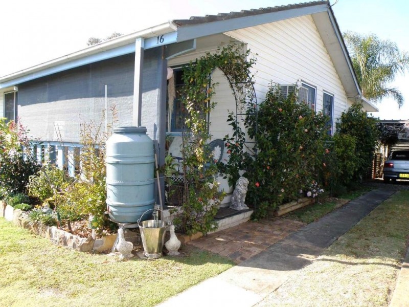 16 Helena St, Glen Alice NSW 2849