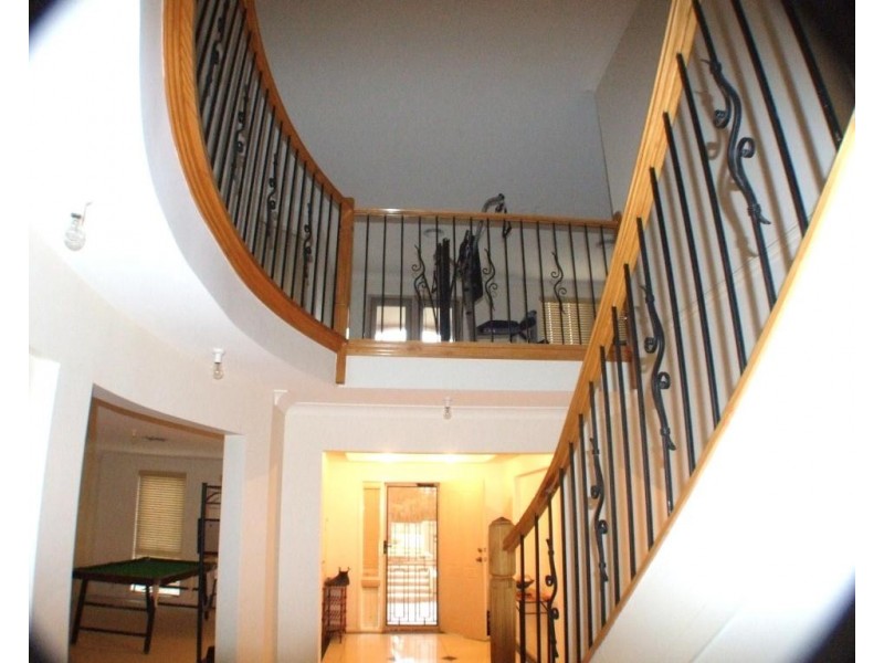 16 ISLINGTON RD, Stanhope Gardens NSW 2768