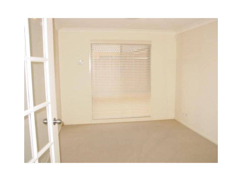 16 ISLINGTON RD, Stanhope Gardens NSW 2768