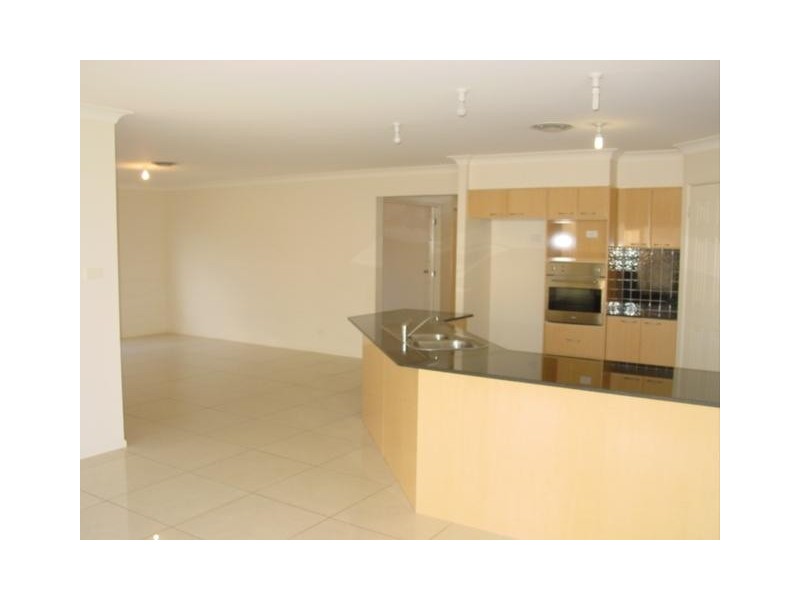 16 ISLINGTON RD, Stanhope Gardens NSW 2768