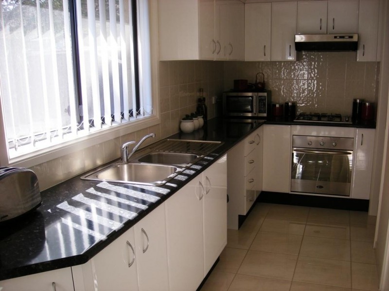 2/1 Windrush Circuit, St Clair NSW 2330