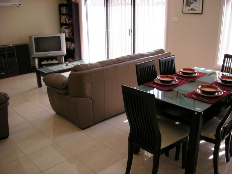 2/1 Windrush Circuit, St Clair NSW 2330