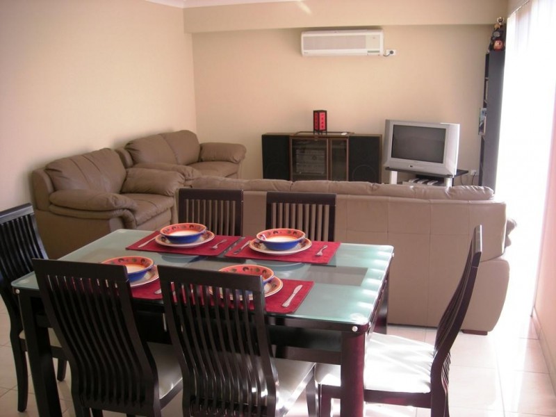 2/1 Windrush Circuit, St Clair NSW 2330