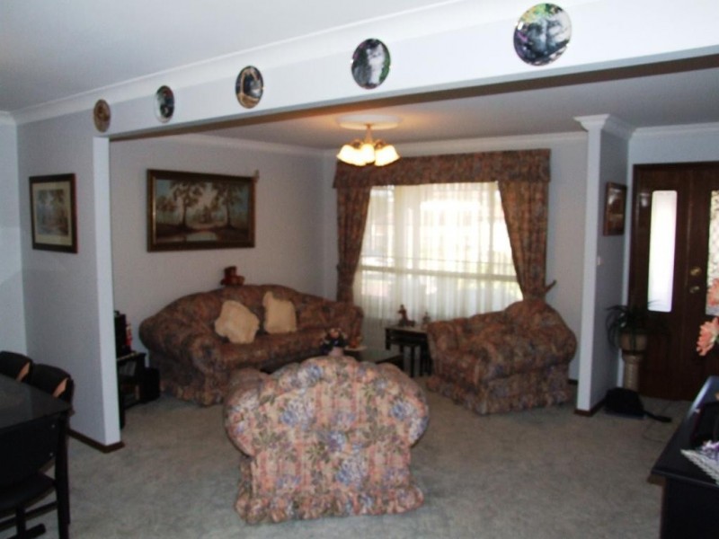 99B Pagoda Cres, Quakers Hill NSW 2763