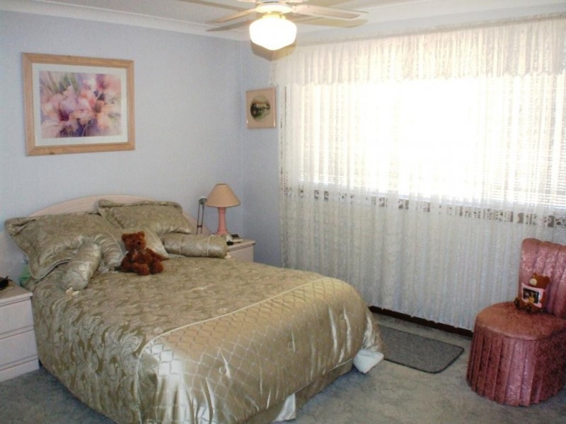 99B Pagoda Cres, Quakers Hill NSW 2763