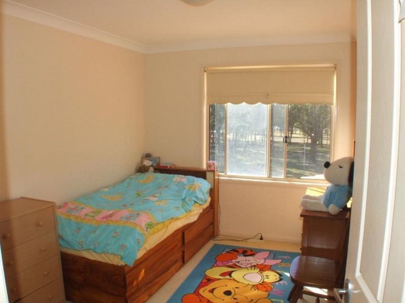 27 Tangerine Dr, Quakers Hill NSW 2763