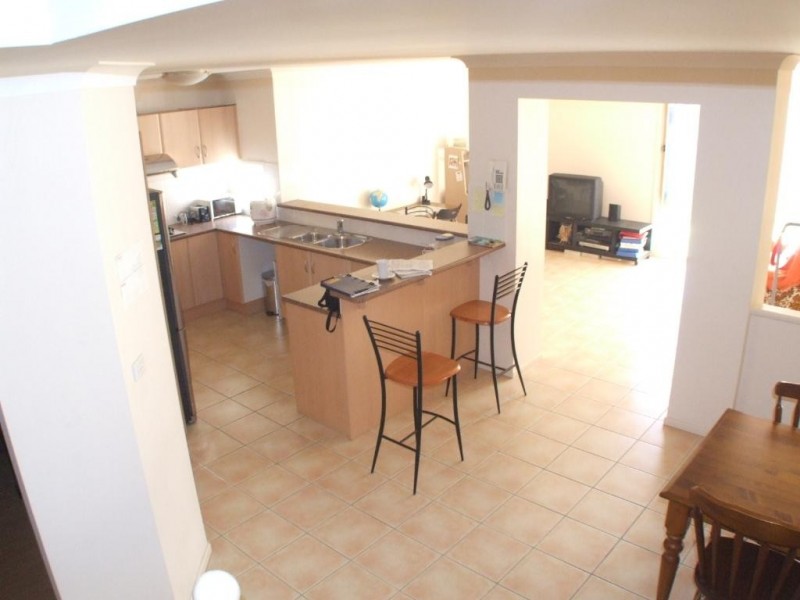 27 Tangerine Dr, Quakers Hill NSW 2763