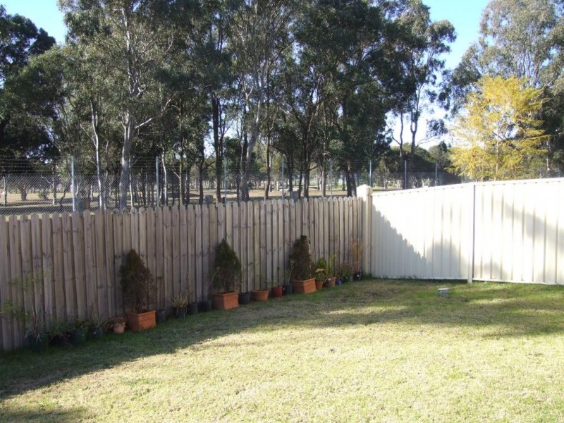 27 Tangerine Dr, Quakers Hill NSW 2763